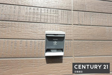 ���ԏ�@�y�@�ݔ��@�z
���ԏ��EV��p�R���Z���g����