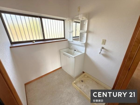 ʑEʏ@y@ʏ@/@Washroom@z
邭Ƃ肠L̐ʏ
