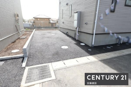 ���ԏ�@�y�@���ԏ�@/�@parking�@�z
����1��\�ȃX�y�[�X