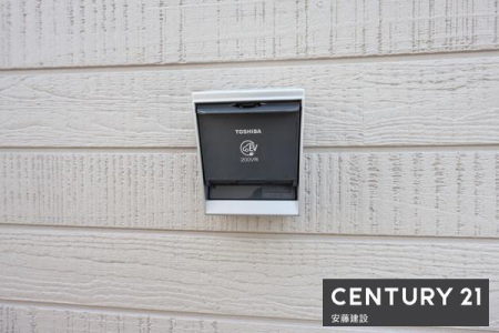 ���ԏ�@�y�@�ݔ��@�z
���ԏ��EV��p�R���Z���g����