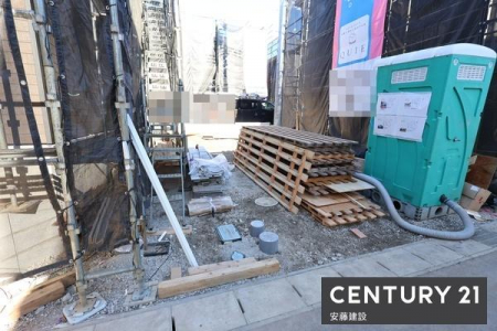 ���ԏ�@�y�@���ԏ�@/�@parking�@�z
����Q��\�Ȓ��ԃX�y�[�X
���v�w���ꂼ��̂��Ԃ����Ƃ̑O�ɒ�߂邱�Ƃ��ł��܂�
