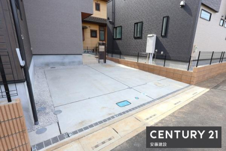 ���ԏ�@�y�@���ԏ�@/�@parking�@�z
����Q��\�Ȓ��ԃX�y�[�X
���v�w���ꂼ��̂��Ԃ����Ƃ̑O�ɒ�߂邱�Ƃ��ł��܂�
