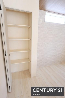 ���[�@�p���g���[