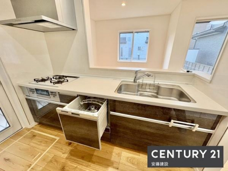 Lb`@y@Lb`@/@Kitchen@z
ƎZɑ劈ȐH@
[͂̂VXeLb`ŁA①ɂuĂƃXy[Xmۂł܂