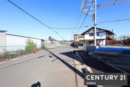 �O�ʓ��H�܂ތ��n�ʐ^�@�y�@�O�ʓ��H�@�z
�k����8���s��
