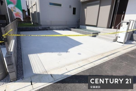 ���ԏ�@�y�@���ԏ�@/�@parking�@�z
����Q��\�Ȓ��ԃX�y�[�X
���v�w���ꂼ��̂��Ԃ����Ƃ̑O�ɒ�߂邱�Ƃ��ł��܂�
