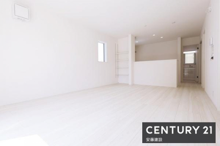 ���r���O�@�y�@���r���O�@/�@17���@�z
��ʍ̌��ŗz���E���ʗǍD�Ȃ�Ƃ�̂���LDK�I
�_�C�j���O�e�[�u���ƃ\�t�@�[��u���Ă���Ƃ肪���܂����