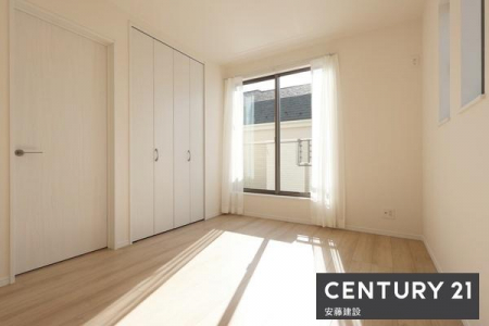 �Q���@�y�@�Q���@/�@6���@�z
�o���R�j�[�ɖʂ��Ė��邭���������ȐQ���I
���D�݂̉Ƌ��u���ăz�e�����C�N�ȋ�Ԃ��y���߂܂�