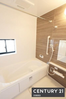 �����@�y�@�����@/�@Bathroom�@�z
�����Ղ�̂����ɂ������Z���ꂻ���Ȃ�Ƃ�̗���
�����g�[�����@��������Ă��芷�C���₷���A�~��͉ߓx�ȉ��x����h���܂�