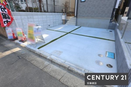 ���ԏ�@�y�@���ԏ�@/�@parking�@�z
����2��\�Ȓ��ԃX�y�[�X
���v�w���ꂼ��̂��Ԃ����Ƃ̑O�ɒ�߂邱�Ƃ��ł��܂�