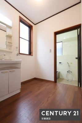 ���ʑ�E���ʏ��@�y�@���ʏ��@/�@Washroom�@�z
���邭��Ƃ肠��L���̐��ʏ�
