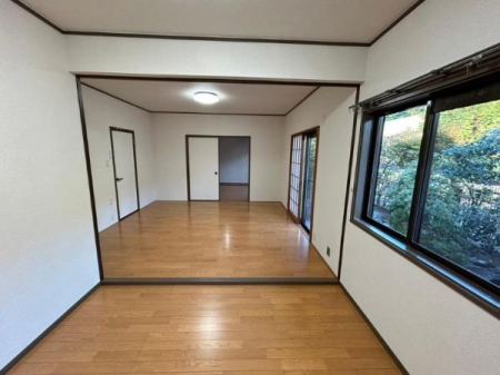 ̑ρ@rOA_CjOAUmꑱɂȂ