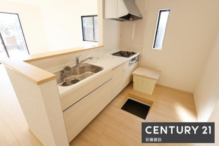 �L�b�`���@�y�@�L�b�`���@/�@Kitchen�@�z
�������̎󂯓n�����X���[�Y�ȑΖʎ��̃V�X�e���L�b�`��
��������M��ɂ�����������ɂ����݌v