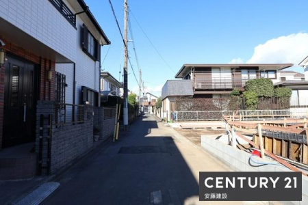 �O�ʓ��H�܂ތ��n�ʐ^�@�y�@�O�ʓ��H�@�z
������5������
