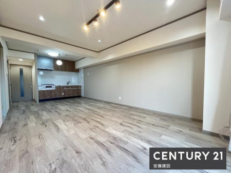 rO@y@rO@/@15.1@z
邭ȁAƂL̃rO
_CjOe[uƃ\t@[uĂƂ肪܂