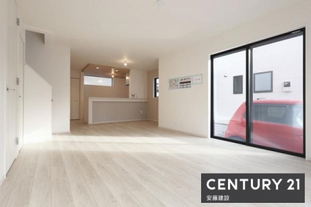 ���r���O�@�y�@���r���O�@/�@20���@�z
�Ƒ��݂�Ȃ�������肭�낰������LDK
����̑唼���߂������������炱���߂����₷����Ԃɂ�����肽���ł��ˁI