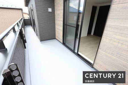 �o���R�j�[�@�y�@�o���R�j�[�@/�@Balcony�@�z
2�K�S�Ă̕�������o����\�ȓ�����o���R�j�[�I
�z���肪�悭���󕨂��������芣���܂�