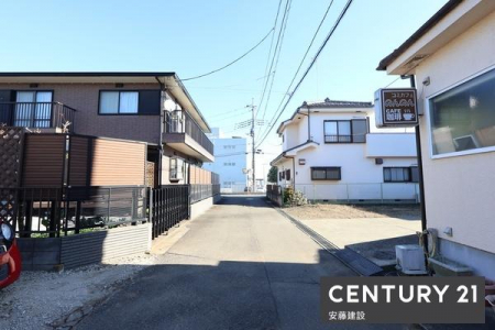 �O�ʓ��H�܂ތ��n�ʐ^�@�y�@�O�ʓ��H�@�z
�쑤��4������