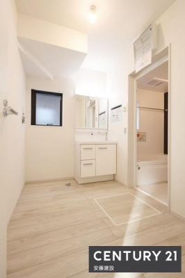 ���ʑ�E���ʏ��@�y�@���ʏ��@/�@Washroom�@�z
������������ʏ��͖Z���������X�g���X�t���[�ɐg�x�x�ł������ȋ��
