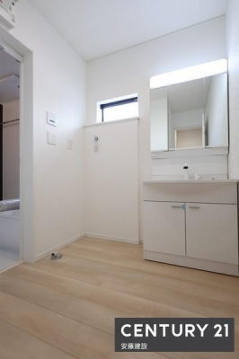 ���ʑ�E���ʏ��@�y�@���ʏ��@/�@Washroom�@�z
������������ʏ��͖Z���������X�g���X�t���[�ɐg�x�x�ł������ȋ��
���[�͂̂���O�ʋ��Ɨ����ʑ䊮���I