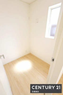 ���[�@�y�@�t���[�X�y�[�X�@�z
�e�����[�N�p��WIC�Ƃ��Ă����p�ł���t���[�X�y�[�X����
�n���K�[�p�C�v��ݒu����΁A�o���R�j�[���璼�ڐ��󕨂���荞��ŉƎ����Z�ɂ���