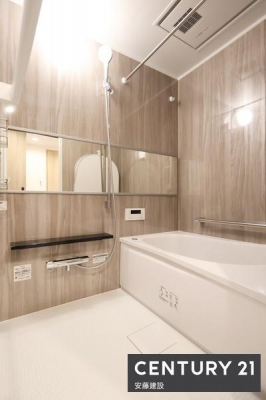 �����@�y�@�����@/�@Bathroom�@�z
�����Ղ�̂����ɂ������Z���ꂻ���Ȃ�Ƃ�̗���
�����g�[�����@��������Ă��芷�C���₷���A�~��͉ߓx�ȉ��x����h���܂�