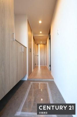 ���ց@�y�@���ց@/�@entrance�@�z
���������ӂ�錺�ւ́A�A��E���q��S�n�悭�}���Ă���܂�
�U�炩�肪���Ȍ��ւ���������Еt���V���[�Y�{�b�N�X����