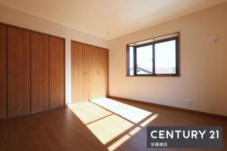 �Q���@�y�@�Q���@/�@8���@�z
������o���R�j�[�ɖʂ��Ė��邭���������ȐQ���I
���D�݂̉Ƌ��u���ăz�e�����C�N�ȋ�Ԃ��y���߂܂�
�g���������₷���v�N���[�[�b�g����