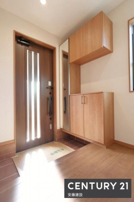 ���ց@�y�@���ց@/�@entrance�@�z
�������������͋C�̂��錺�ւ́A��Ƃ肠��L���ŋA��E���q��S�n�悭�}���Ă���܂��I
��ԂɍL�������������~���[�t�V���[�Y�{�b�N�X����