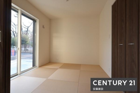 �a���@�y�@�a���@/�@4.5���@�z
���r���O���̘a���́A����������΃��r���O�����J���I�ȋ�ԂɁI
�q�Ԃ�t�@�~���[�N���[�N�Ȃǂɂ��֗��ł�