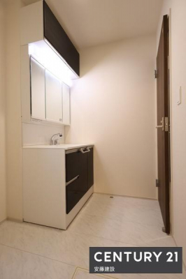 ���ʑ�E���ʏ��@�y�@���ʏ��@/�@Washroom�@�z
������������ʏ��͖Z���������X�g���X�t���[�ɐg�x�x�ł������ȋ��
���[�͂̂���O�ʋ��Ɨ����ʑ䊮���I