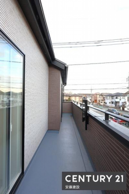 �o���R�j�[�@�y�@�o���R�j�[�@/�@Balcony�@�z
�Q������o���\�ȓ�����o���R�j�[�I
�z����ǍD�Ő��󕨂��������芣���܂�