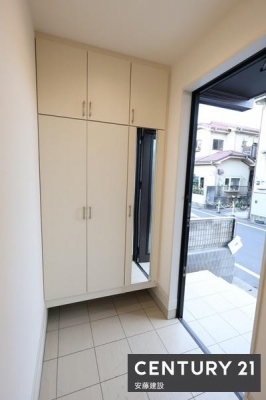 ���[�@�V���[�Y�{�b�N�X