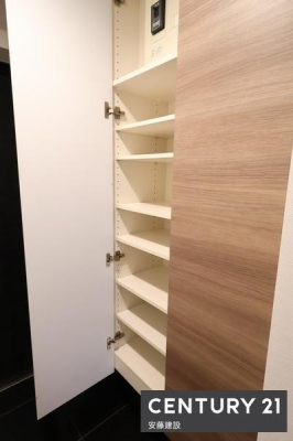 ���[�@�V���[�Y�{�b�N�X