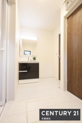 ���ʑ�E���ʏ��@�y�@���ʏ��@/�@Washroom�@�z
������������ʏ��͖Z���������X�g���X�t���[�ɐg�x�x�ł������ȋ��
���[�͂̂���O�ʋ��Ɨ����ʑ䊮���I