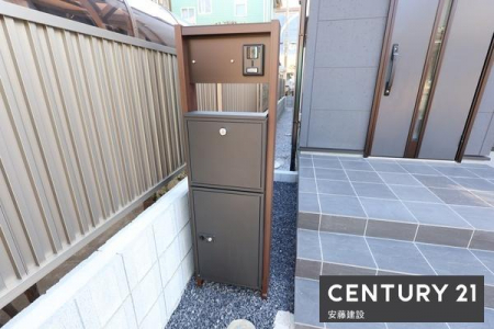 ���ց@��zBOX����