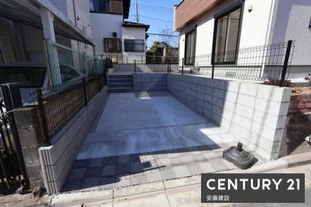 ���ԏ�@�y�@���ԏ�@/�@parking�@�z
�Q��\�Ȓ��ԃX�y�[�X
����������ł����P��
���v�w���ꂼ��̂��Ԃ����Ƃ̑O�ɒ�߂邱�Ƃ��ł��܂�
