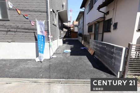 ���ԏ�@�y�@���ԏ�@/�@parking�@�z
����Q��\�Ȓ��ԃX�y�[�X
���v�w���ꂼ��̂��Ԃ����Ƃ̑O�ɒ�߂邱�Ƃ��ł��܂�
