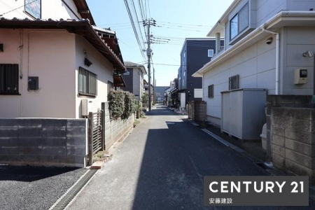 �O�ʓ��H�܂ތ��n�ʐ^�@������4������