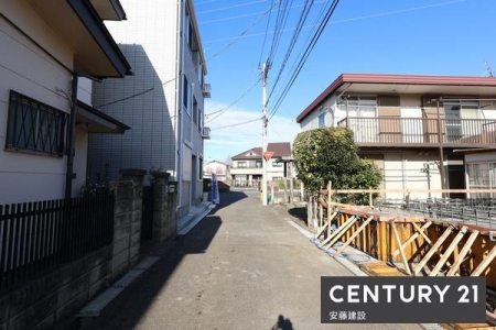 �O�ʓ��H�܂ތ��n�ʐ^�@�y�@�O�ʓ��H�@�z
������4������