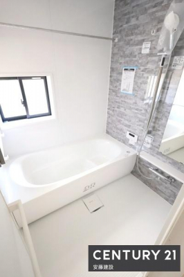 �����@�y�@�����@/�@Bathroom�@�z
�������Ǝ����̃o�X�^�C�����߂��������Ȑ��������闁��
�����g�[�����@��������Ă��芷�C���₷���A�~��͉ߓx�ȉ��x����h���܂�