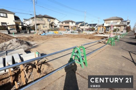 �O�ʓ��H�܂ތ��n�ʐ^�@�Ƒ��c���Ƃł���16��LDK+�a�m��
�L�b�`���V��͂������Ȑ܉��V��{�H