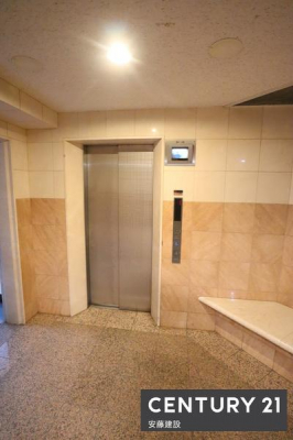 ���̑����p���@�y�@�ݔ��@�z
�G���x�[�^�[