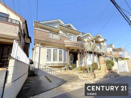 ���n�O�ώʐ^�@�������ȊO�\�A�v���[�`�����͓I��4LDK
�Ԓʂ�̏��Ȃ��ՐÂȏZ��X�ł̂т̂ѐ����ł���D���n