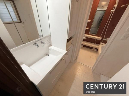 ���ʑ�E���ʏ��@�y�@���ʏ��@/�@Washroom�@�z
�g�x�x�̂��₷���Ɨ����ʉ��ϑ䊮��
����������[�\�ŕ����U�炩�炸�Y��ɕۂĂ܂��I