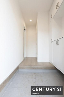 ���ց@�y�@���ց@/�@entrance�@�z
�Z�ސl�𖈓�������}�������A�������̂��錺��
�U�炩�肪���Ȍ��ւ���������Еt���V���[�Y�{�b�N�X����