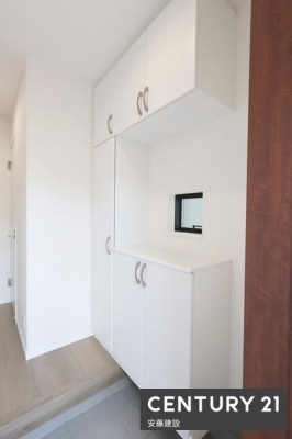 ���[�@�V���[�Y�{�b�N�X