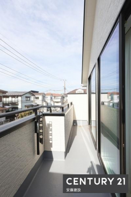 �o���R�j�[�@�y�@�o���R�j�[�@/�@Balcony�@�z
2��������o���\�ȓ쐼�����o���R�j�[�I
�����Ղ�̓������𗁂тĐ��󕨂��������芣���܂�