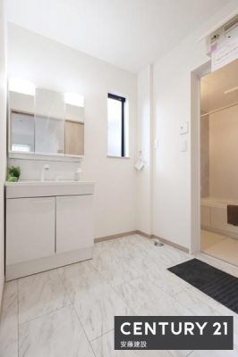 ���ʑ�E���ʏ��@�y�@���ʏ��@/�@Washroom�@�z
������������ʏ��́A�Z���������X�g���X�t���[�ɐg�x�x�ł������ȋ��
����������[���ł���Ɨ����ʉ��ϑ䊮���I