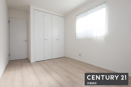 �Q���@�y�@�Q���@/�@6.5���@�z
�o���R�j�[�ɖʂ��Ė��邭���������ȐQ���I
���D�݂̉Ƌ��u���ăz�e�����C�N�ȋ�Ԃ��y���߂܂�